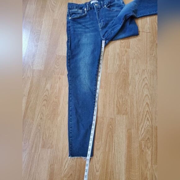 🌹 GOOD AMERICAN 🌹 Good Waist Raw Edge Skinny Jeans - [Size 28] - Picture 8 of 13